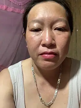 Snapshot of candy-beo chatting on 04/18/26, 07:58 candy-beo online show from 04/18/26, 07:58