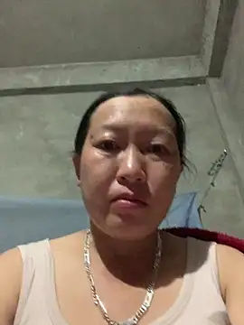 Snapshot of candy-beo chatting on 04/27/26, 02:48 candy-beo online show from 04/27/26, 02:48