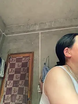 Snapshot of candy-beo chatting on 05/15/26, 11:34 candy-beo online show from 05/15/26, 11:34