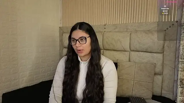 AmeliaCastell online show from 04/15/26, 09:16