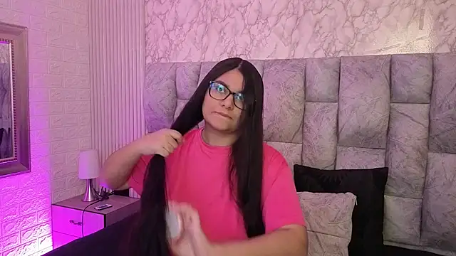 AmeliaCastell online show from 04/17/26, 12:52