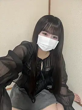 Snapshot of ema_nico chatting on 04/10/26, 10:20 ema nico online show from 04/10/26, 10:20