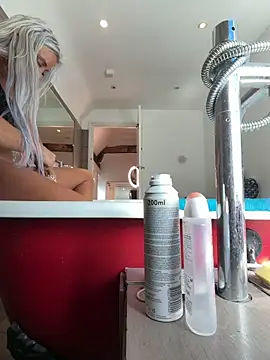 Calypso 222 online show from 04/16/26, 01:34