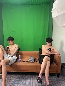 Snapshot of wxh8866 chatting on 04/06/26, 04:46 wxh8866 online show from 04/06/26, 04:46