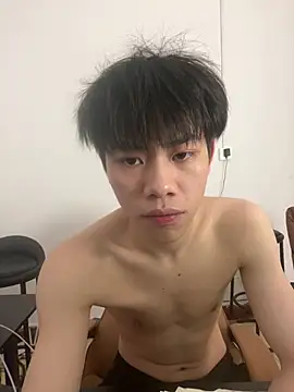 Snapshot of wxh8866 chatting on 04/08/26, 04:56 wxh8866 online show from 04/08/26, 04:56