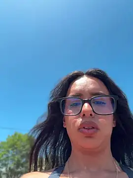 Controllercutie online show from 04/16/26, 06:30