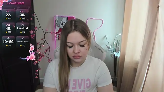 AmeliePeach online show from 05/26/26, 02:29