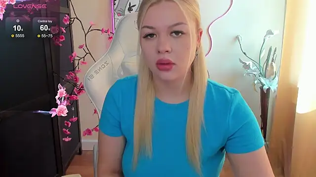 AmeliePeach online show from 06/16/26, 01:52