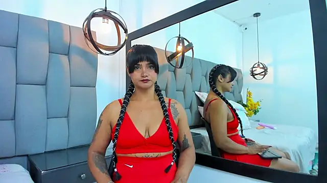 Samanthaciro online show from 04/12/26, 12:54