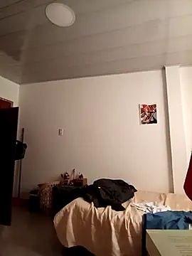 Leticia Hinkley  online show from 04/16/26, 11:44