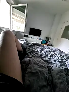 Snapshot of LadyLeni chatting on 04/13/26, 09:59 LadyLeni online show from 04/13/26, 09:59