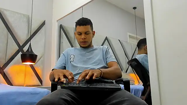 Snapshot of NohaBrooks chatting on 04/07/26, 11:54 NohaBrooks online show from 04/07/26, 11:54