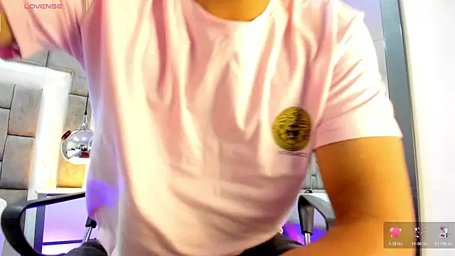 Snapshot of NohaBrooks chatting on 04/11/26, 07:45 NohaBrooks online show from 04/11/26, 07:45