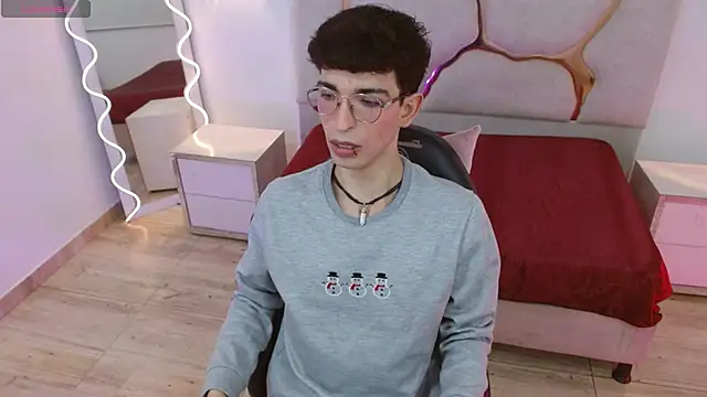 Snapshot of kaii_tay1 chatting on 04/15/26, 11:39 kaii tay1 online show from 04/15/26, 11:39