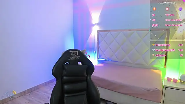 Snapshot of Eidan_tay chatting on 04/13/26, 11:48 Eidan tay online show from 04/13/26, 11:48