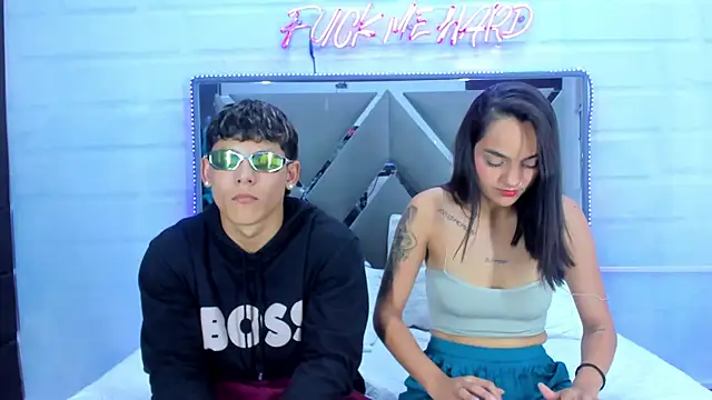 Snapshot of EndlessTwo chatting on 04/14/26, 06:14 EndlessTwo online show from 04/14/26, 06:14