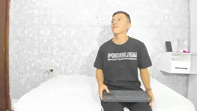 Snapshot of DilanAndKing chatting on 04/09/26, 01:27 DilanAndKing online show from 04/09/26, 01:27