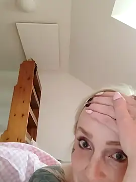 LadyFontaine online show from 04/14/26, 05:46