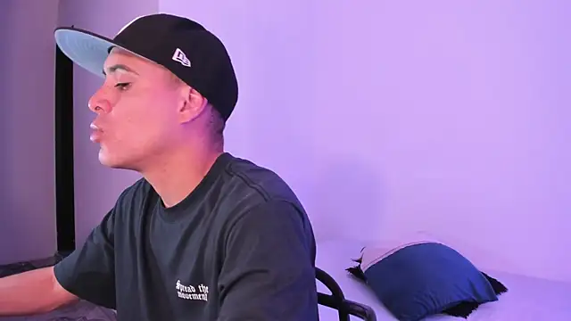 Axel  fierro online show from 04/09/26, 07:30