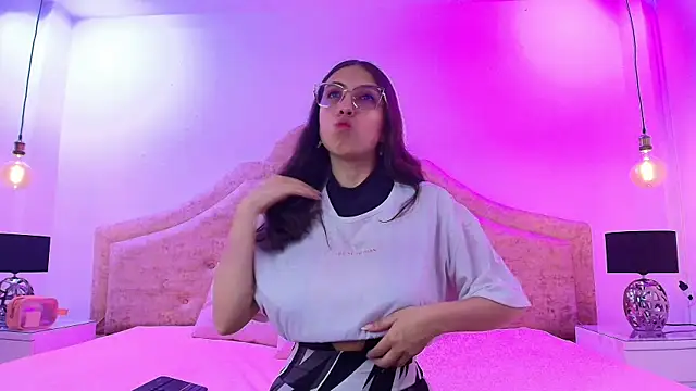 sweetlyundone online show from 04/15/26, 07:32