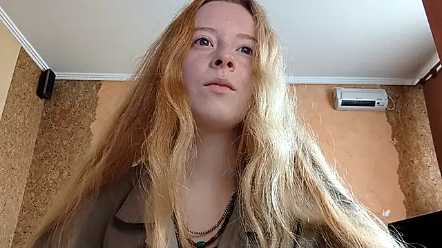 Snapshot of KateVibe_01 chatting on 06/04/26, 09:54 KateVibe 01 online show from 06/04/26, 09:54