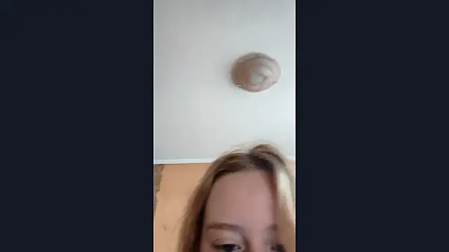 Snapshot of KateVibe_01 chatting on 07/19/26, 04:16 KateVibe 01 online show from 07/19/26, 04:16