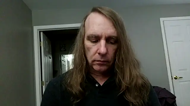 Magnus Luv online show from 06/21/26, 10:45