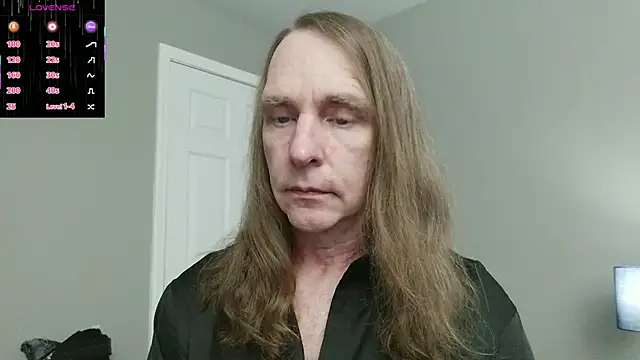 Magnus Luv online show from 07/04/26, 01:12