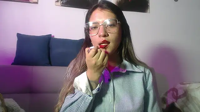 Snapshot of hannajonnes1 chatting on 04/06/26, 11:38 hannajonnes1 online show from 04/06/26, 11:38