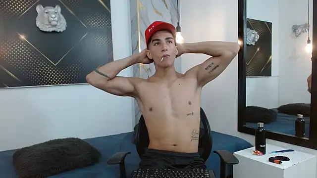 GoldenDesireX  online show from 04/07/26, 07:14