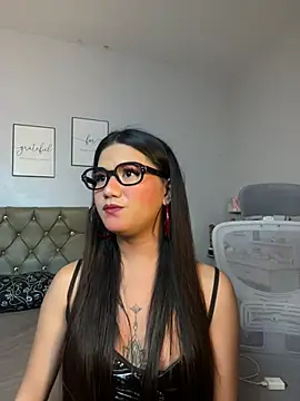 JassmineLove online show from 06/25/26, 08:19
