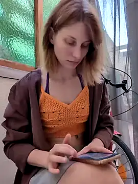 Snapshot of Julialexxxx chatting on 07/09/26, 06:17 Julialexxxx online show from 07/09/26, 06:17