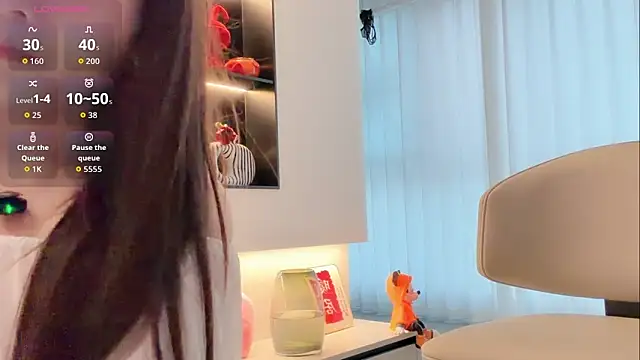 Snapshot of tingting-youu chatting on 04/14/26, 10:32 tingting-youu online show from 04/14/26, 10:32