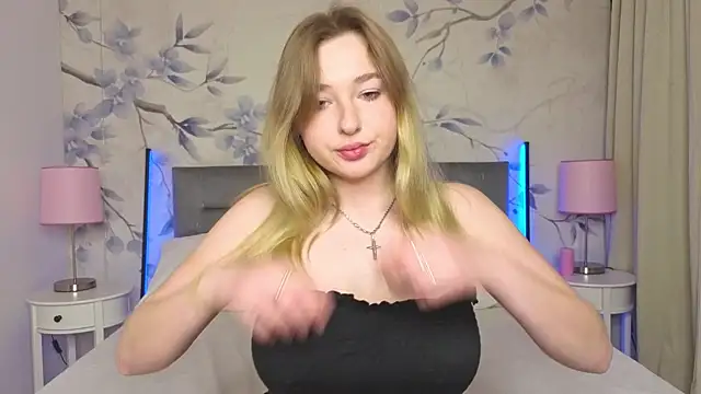 Snapshot of Delicious_sugar chatting on 04/14/26, 12:22 Delicious sugar online show from 04/14/26, 12:22