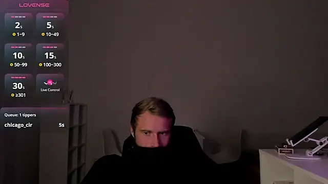 Snapshot of Paul_Rolex chatting on 01/07/26, 09:28 Paul Rolex online show from 01/07/26, 09:28