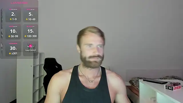 Snapshot of Paul_Rolex chatting on 01/11/26, 08:03 Paul Rolex online show from 01/11/26, 08:03