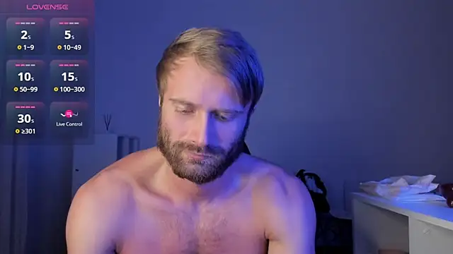 Snapshot of Paul_Rolex chatting on 03/01/26, 01:40 Paul Rolex online show from 03/01/26, 01:40