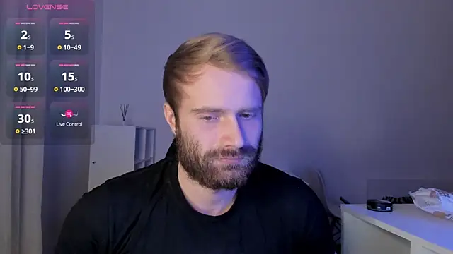 Snapshot of Paul_Rolex chatting on 03/08/26, 09:18 Paul Rolex online show from 03/08/26, 09:18