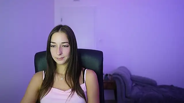 Crystalbrunette18 online show from 07/04/26, 01:06