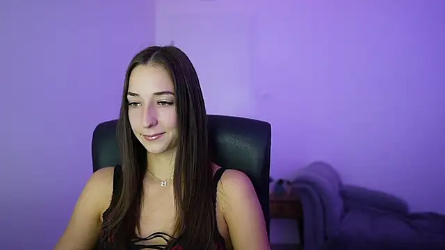 Crystalbrunette18 online show from 07/13/26, 01:14
