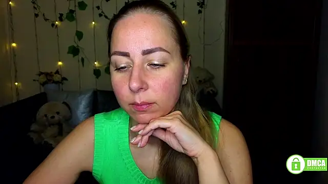 Snapshot of Alicewonderrmiss chatting on 04/08/26, 05:29 Alicewonderrmiss online show from 04/08/26, 05:29