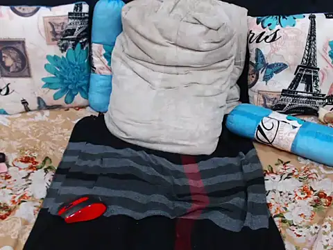 ChocolateClitt online show from 04/11/26, 05:23