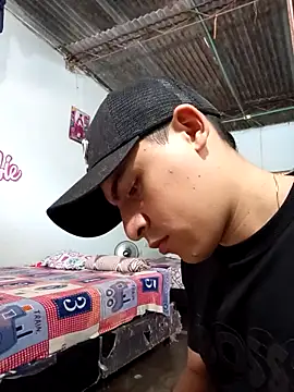 Snapshot of cmjeferson chatting on 04/14/26, 03:51 cmjeferson online show from 04/14/26, 03:51