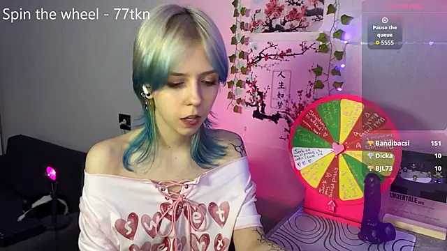 LunaBless online show from 06/01/26, 09:16
