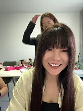 Snapshot of xiaoyu-521 chatting on 04/15/26, 09:49 xiaoyu-521 online show from 04/15/26, 09:49