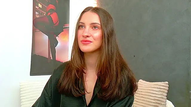 Amira a online show from 07/16/26, 04:40