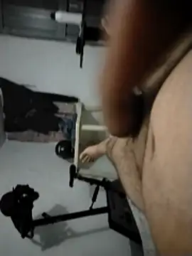 Snapshot of Yovanymartinez chatting on 04/16/26, 04:35 Yovanymartinez online show from 04/16/26, 04:35