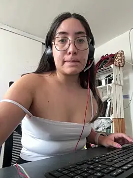 vampiralatina online show from 04/27/26, 07:12