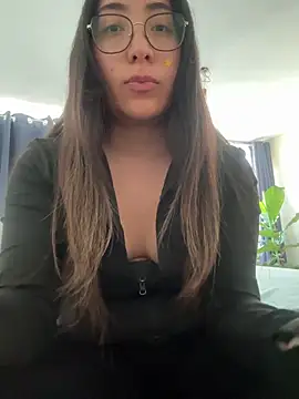 vampiralatina online show from 05/20/26, 05:41