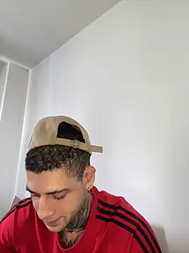 dream party 4U online show from 04/08/26, 04:51